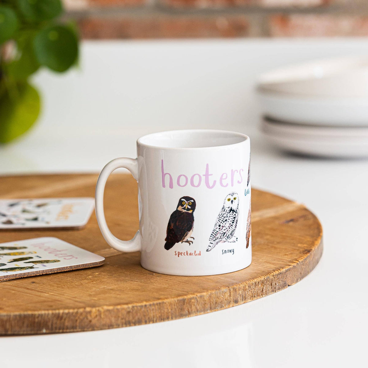 Sarah Edmonds Hooters Bird Mug – illustrated design