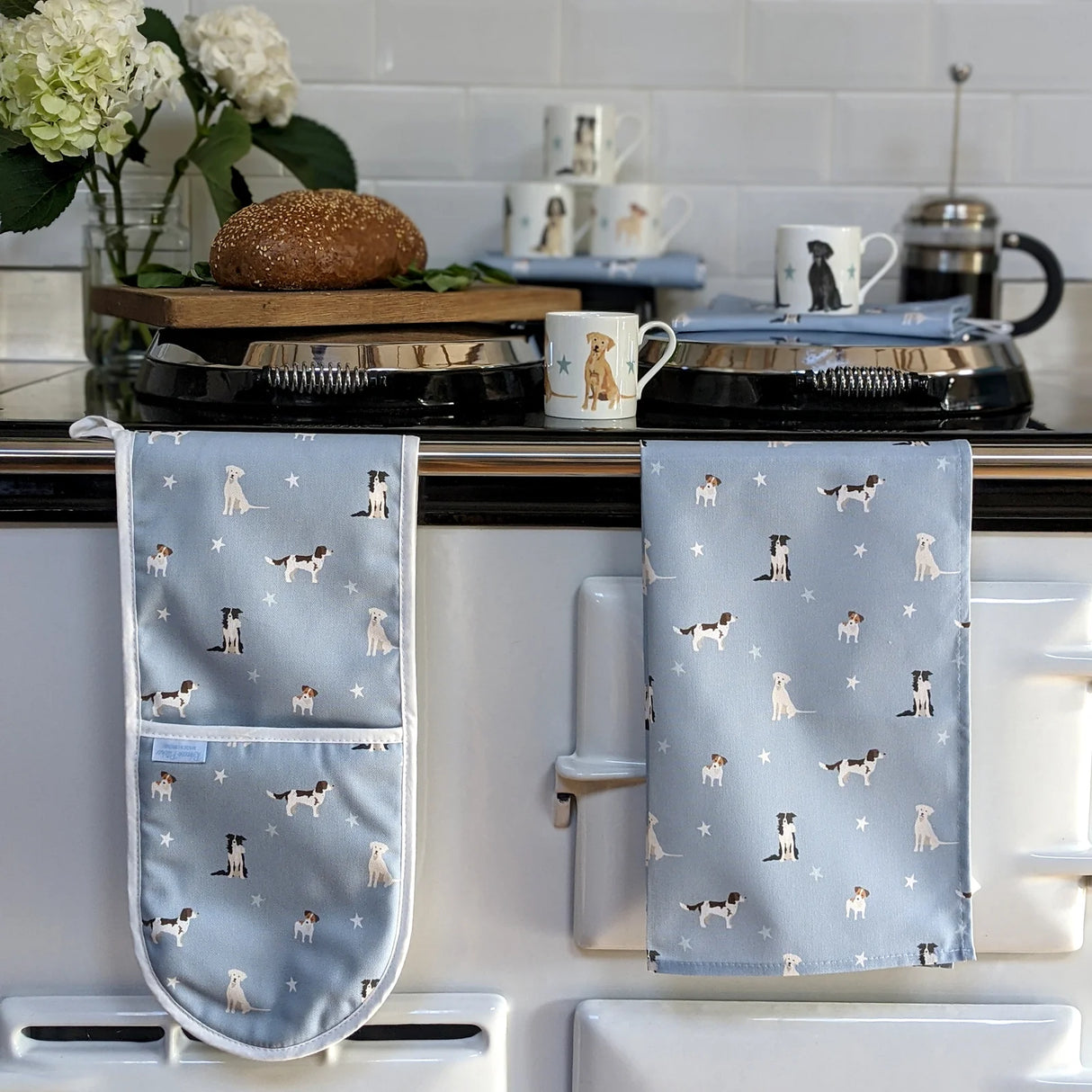 Rebecca Pitcher Dogs Long Oven Gauntlet