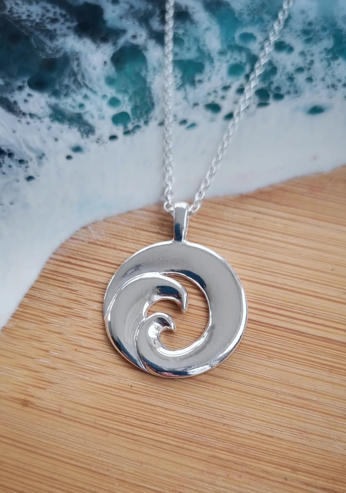 Swell Necklace