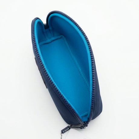 Batela neoprene toiletry bag product image
