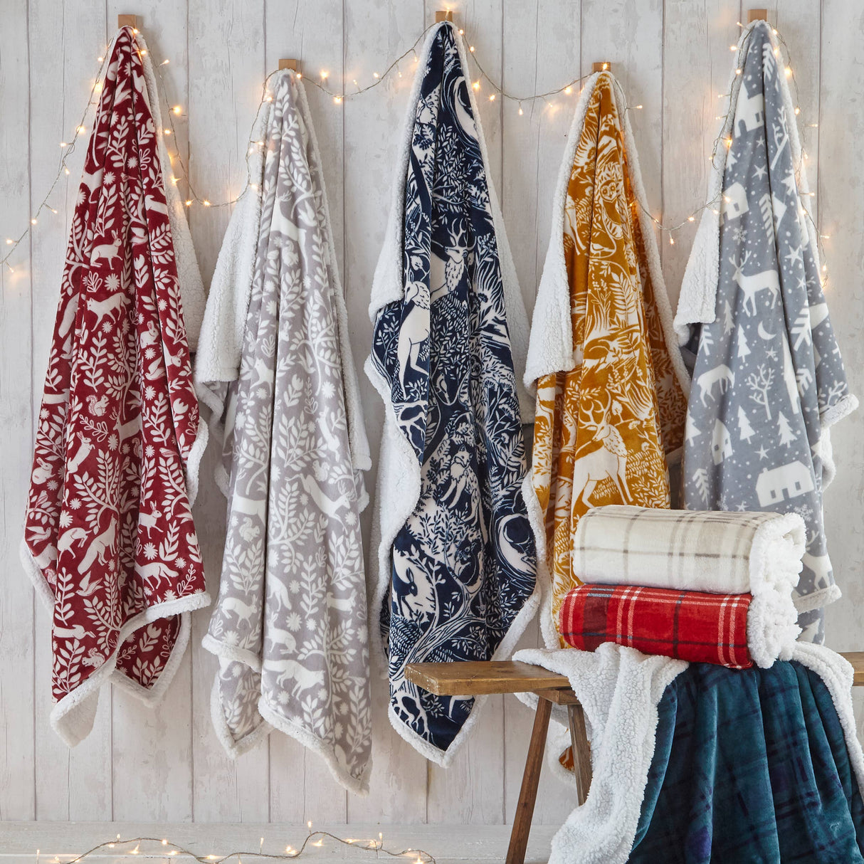 Winter Walk Fleece Throw Mist Blue: Mist Blue / 130 x 150cm